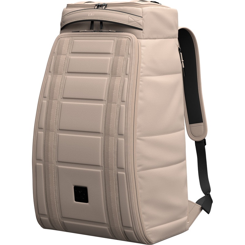 D_b_ Hugger Backpack 30L