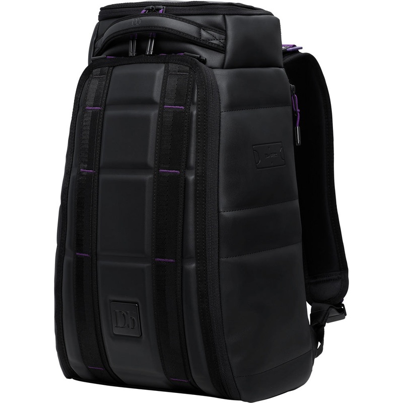 D_b_  Hugger 1st Generation Backpack 20L